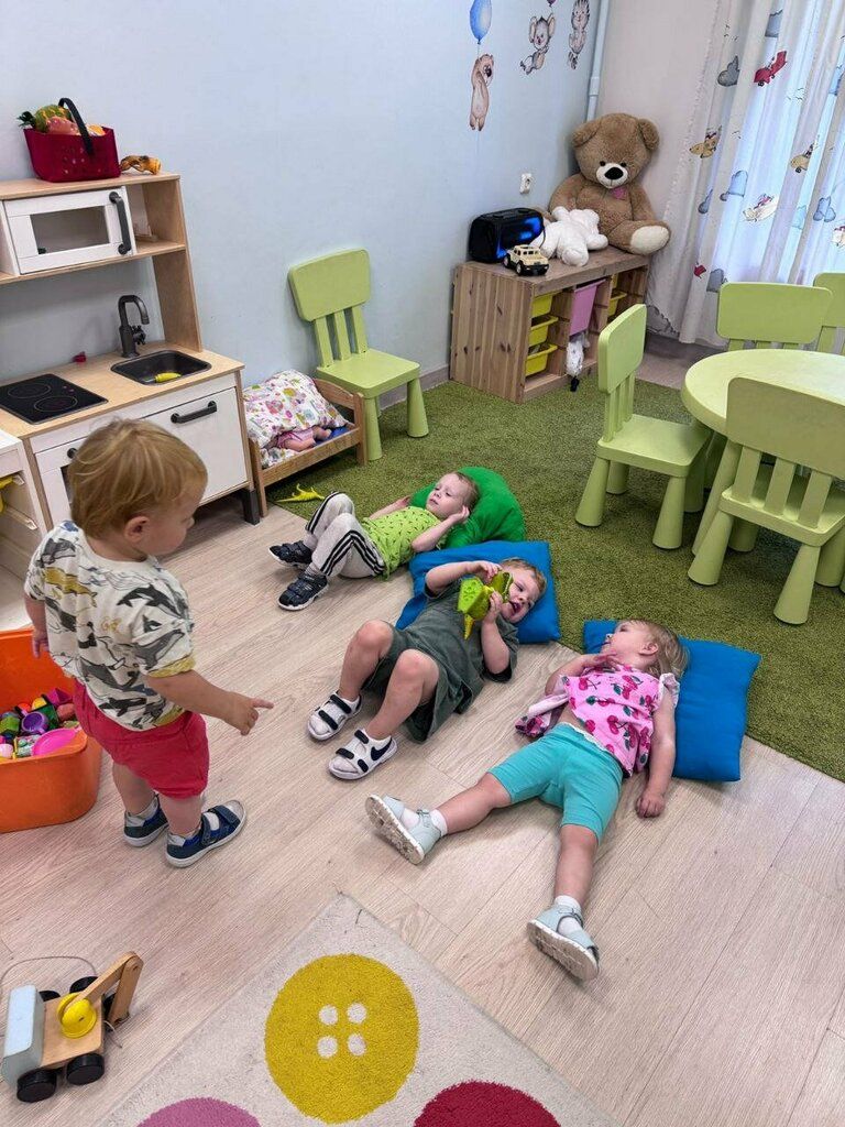 Свободная игра в игровой зоне